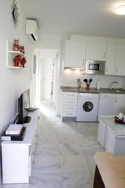 Apartamento Andalucia เบนัลมาเดนา ภายนอก รูปภาพ